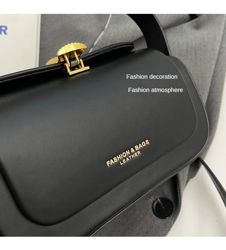 Classic Retro Crossbody Shoulder Bag with Textured Flap