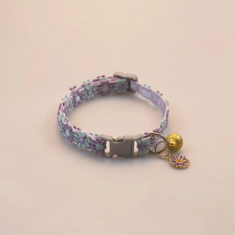 Collier en Dentelle Réglable pour Chat avec Pendentif