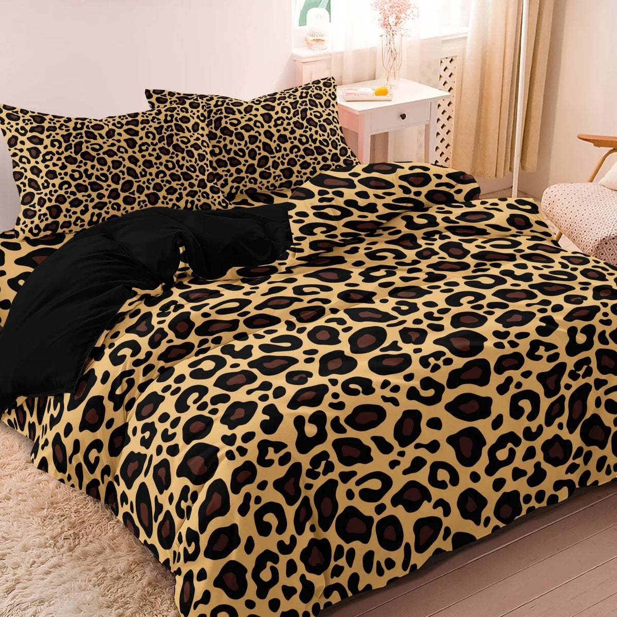 Dark Leopard Print Duvet Cover Set with Two Pillowcases