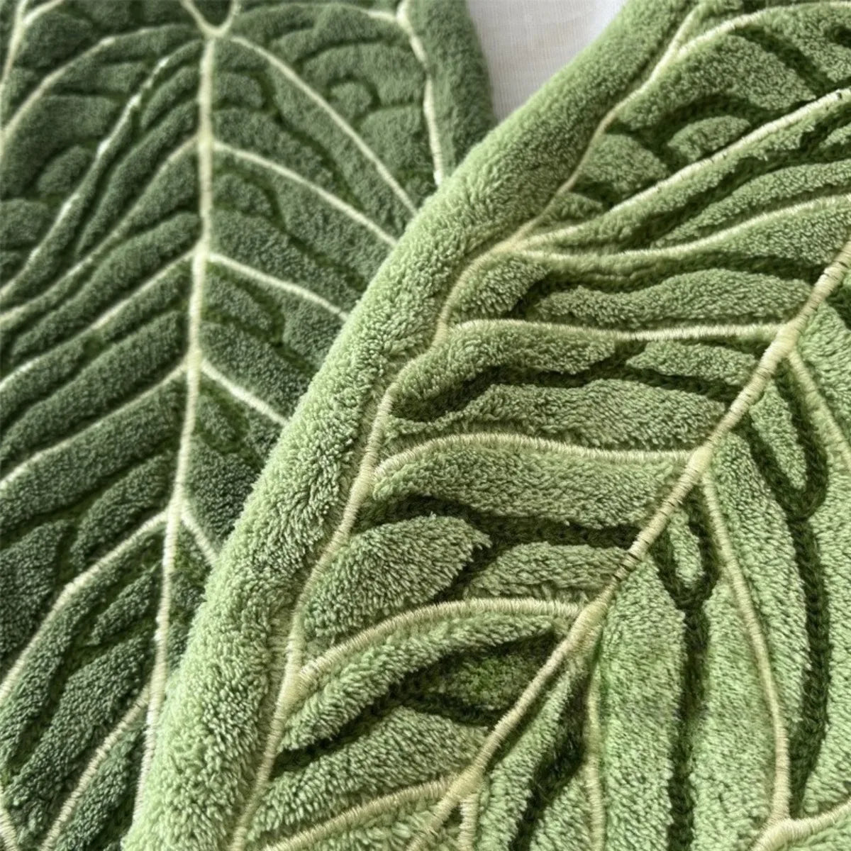 Leaf Design Ultra-Absorbent Quick-Dry Hand Towel with Hanging Loop