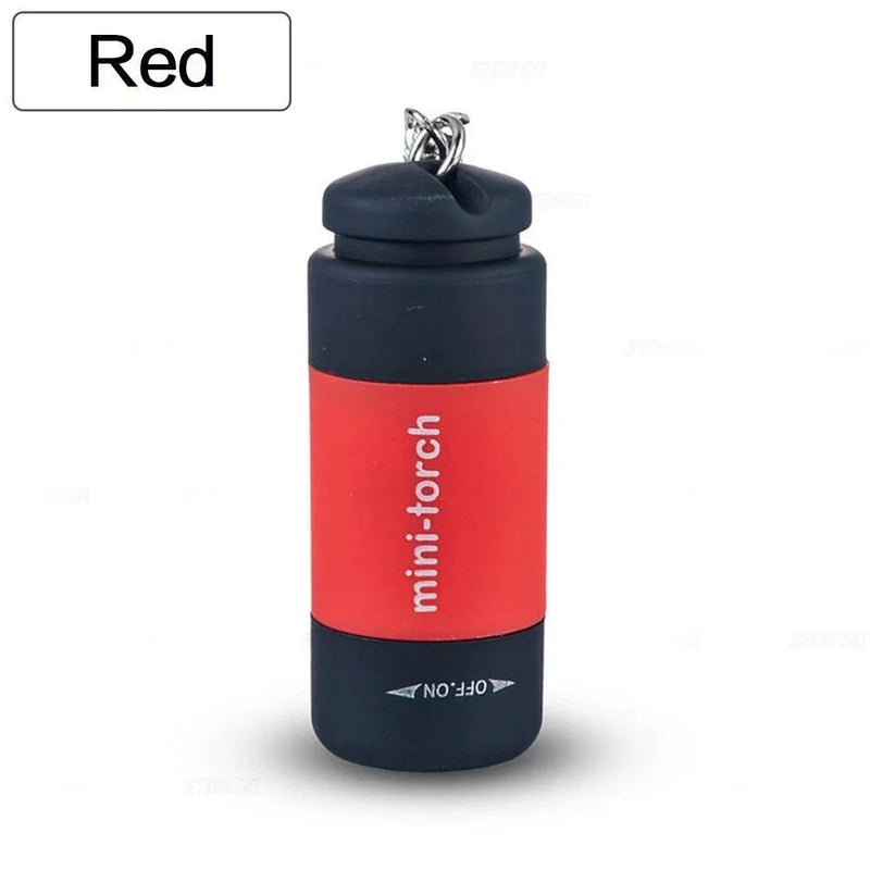 Mini lampe de poche USB rechargeable sur porte-clés