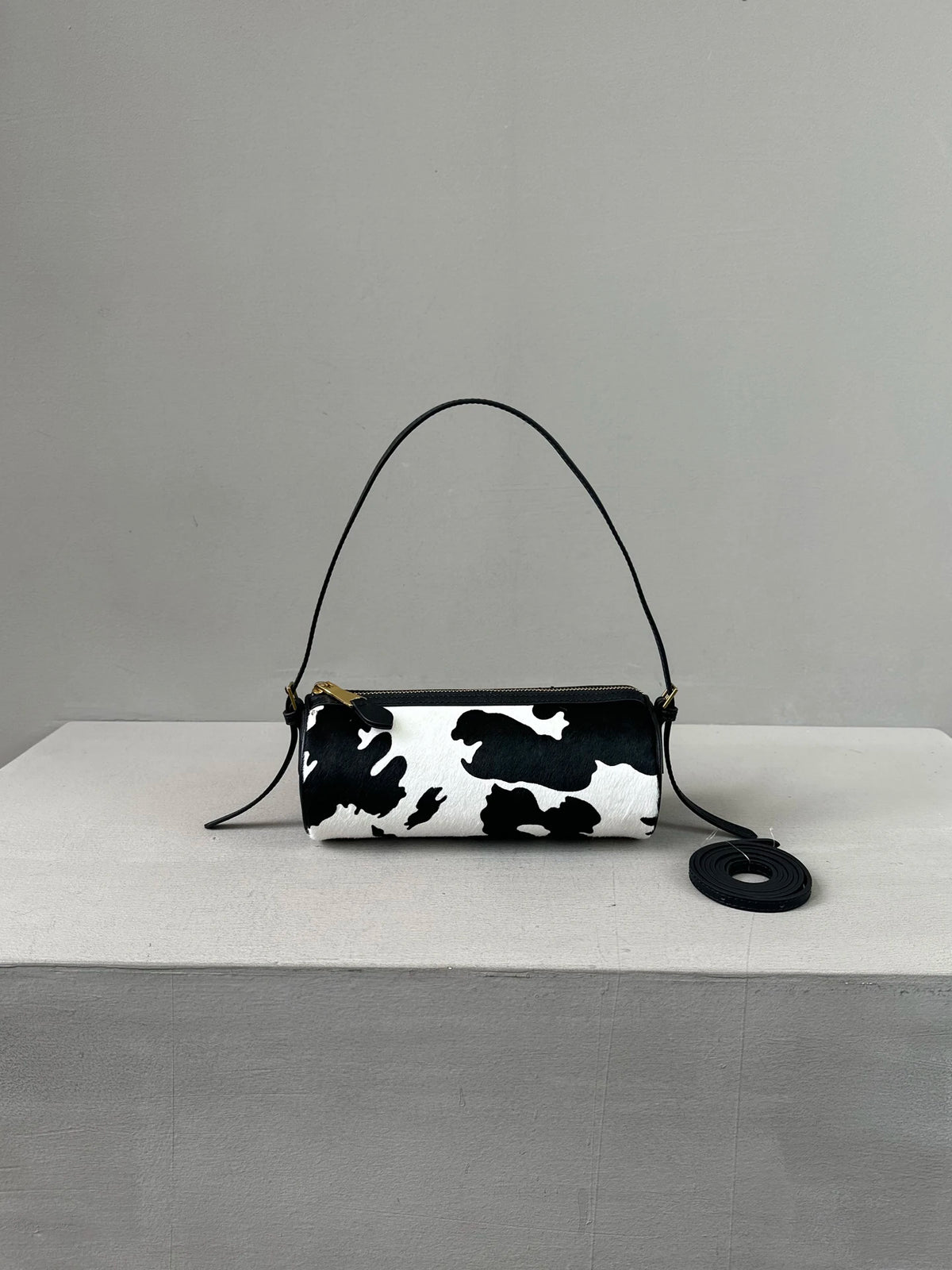Vintage Y2K Vegetable-Tanned Leather Cylinder Bag