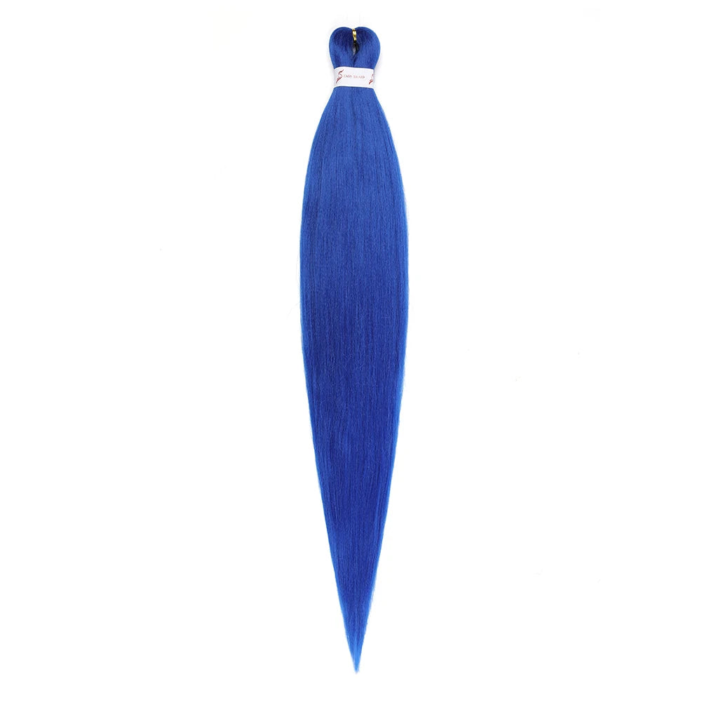 Ein Bund leuchtend blauer Ombré-Zopfhaar-Verlängerungen mit einer weißen Schleife.