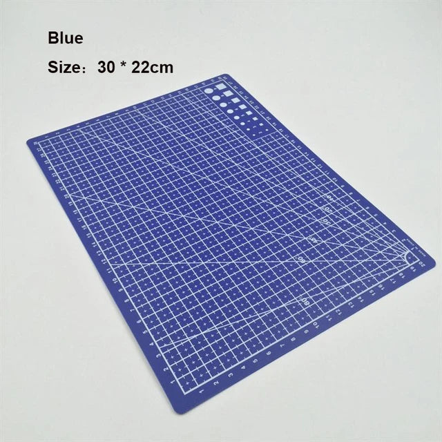 360° Rotating Blade Craft Cutter with 3 Replacement Blades