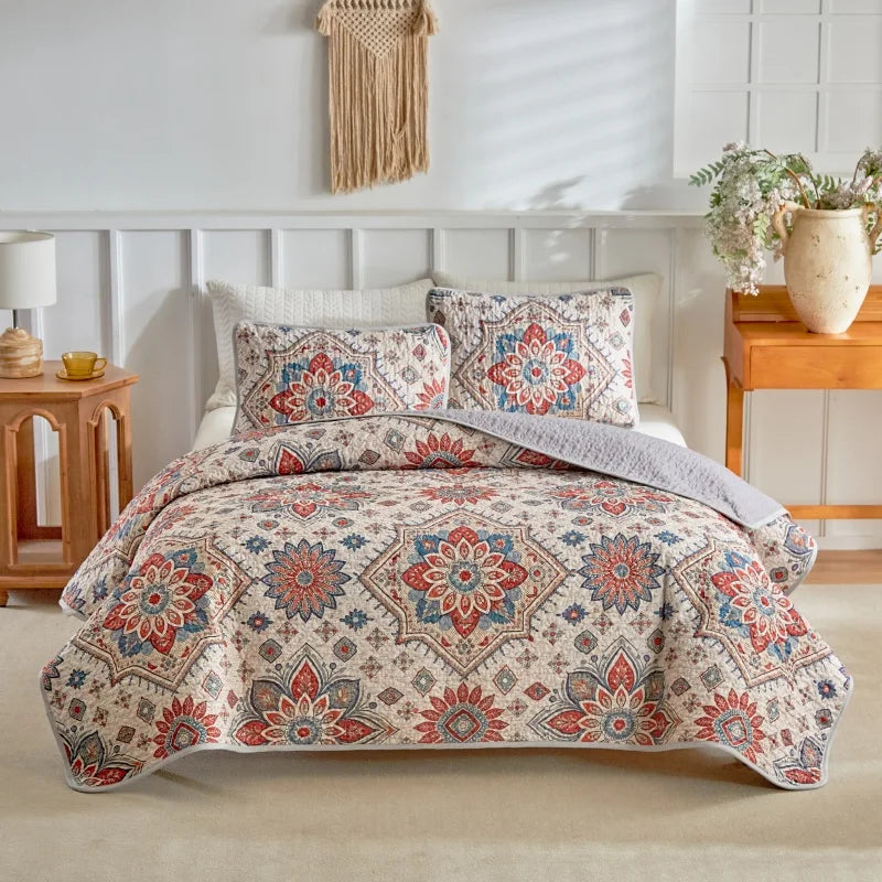 Quilted Bedspread Set with Matching Pillowcases