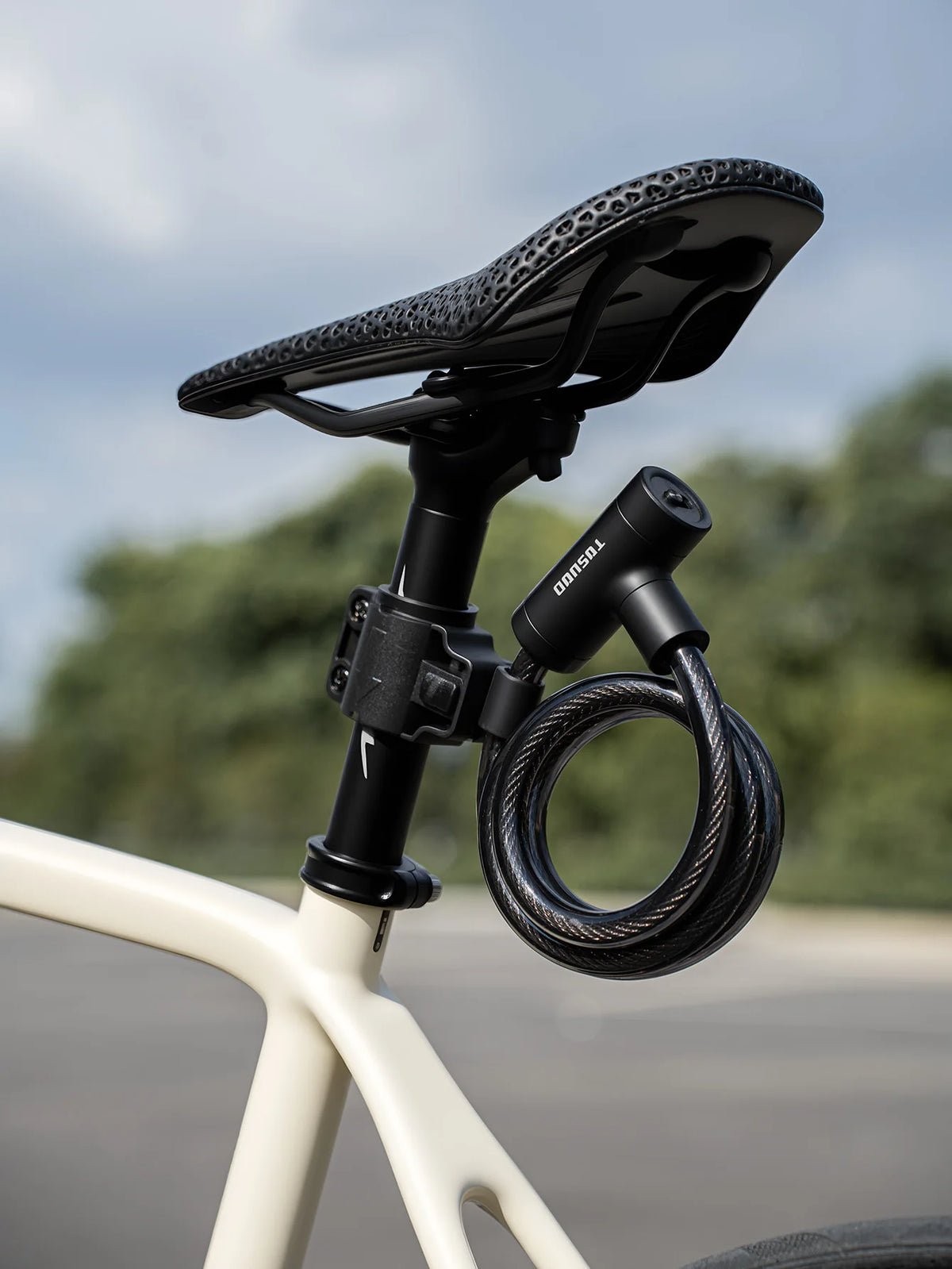 Heavy-Duty Cable Bike Lock with Mounting Bracket and 2 Keys