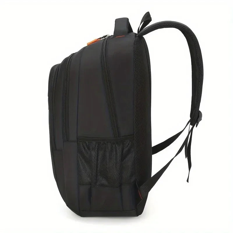 Klassischer Karo-Nylonrucksack