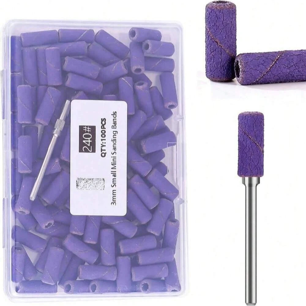 Klarer Plastikbehälter gefüllt mit lila 3 mm kleinen Schleif- und Bohrerstäben.