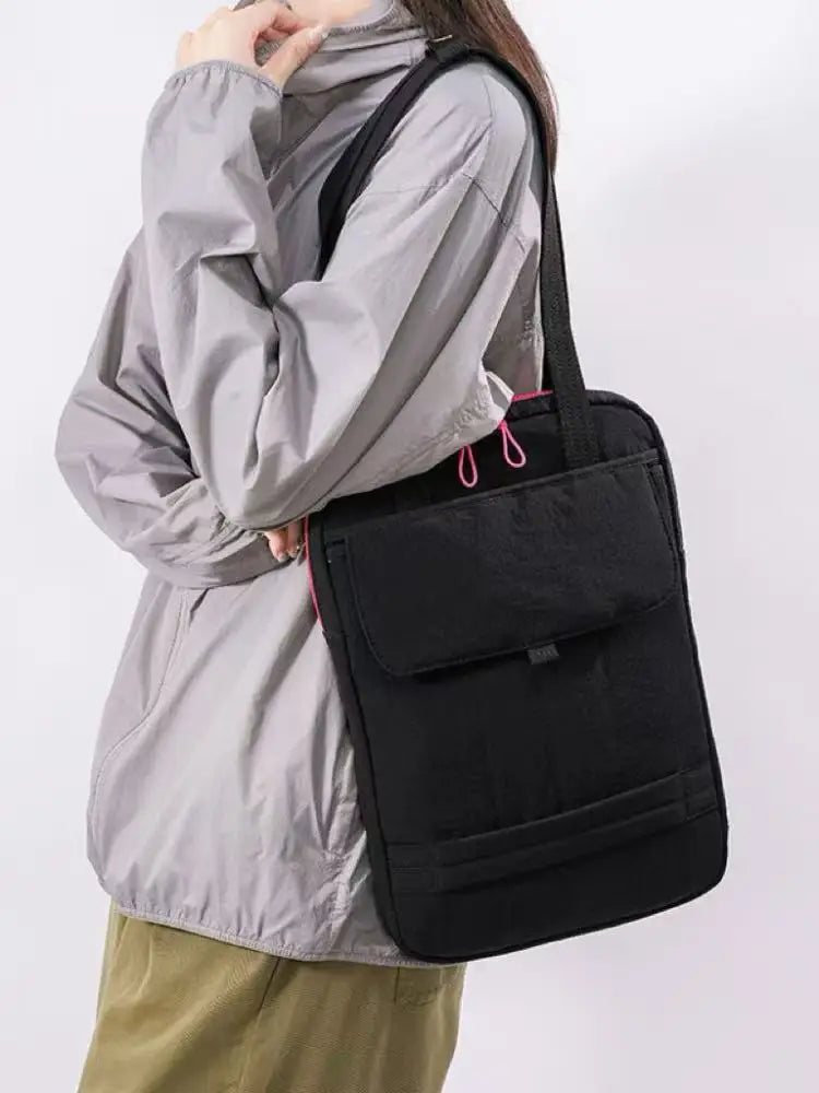Geräumige Nylon-Laptop-Tasche