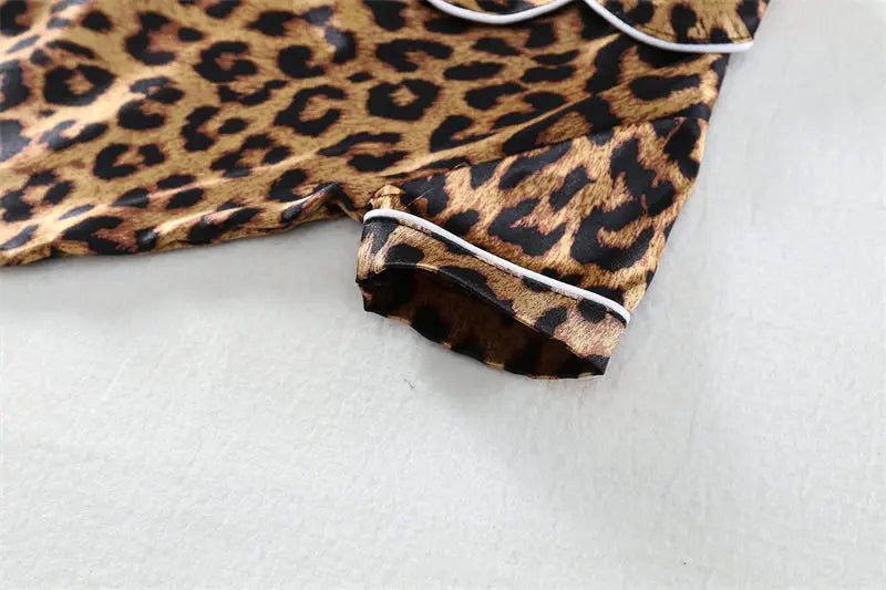 Kids' Cartoon Leopard Print Pajama Set with Short Sleeves