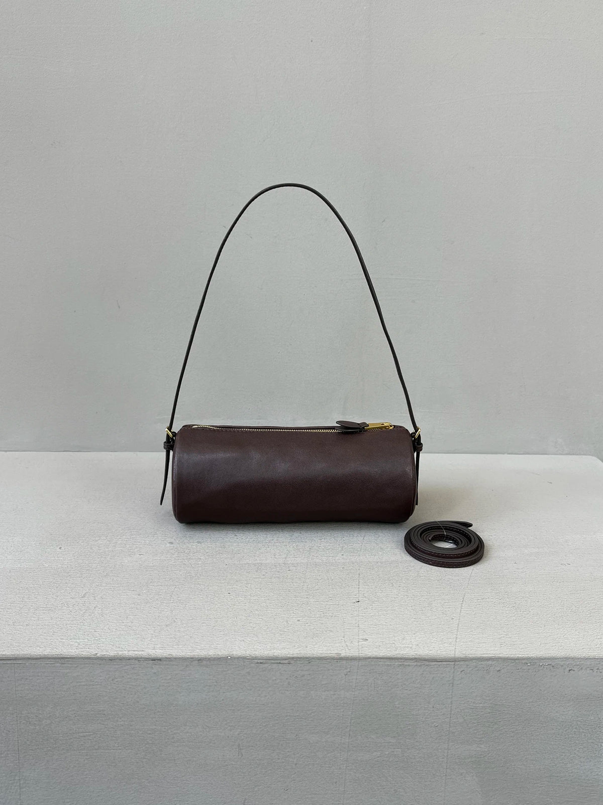 Vintage Y2K Vegetable-Tanned Leather Cylinder Bag