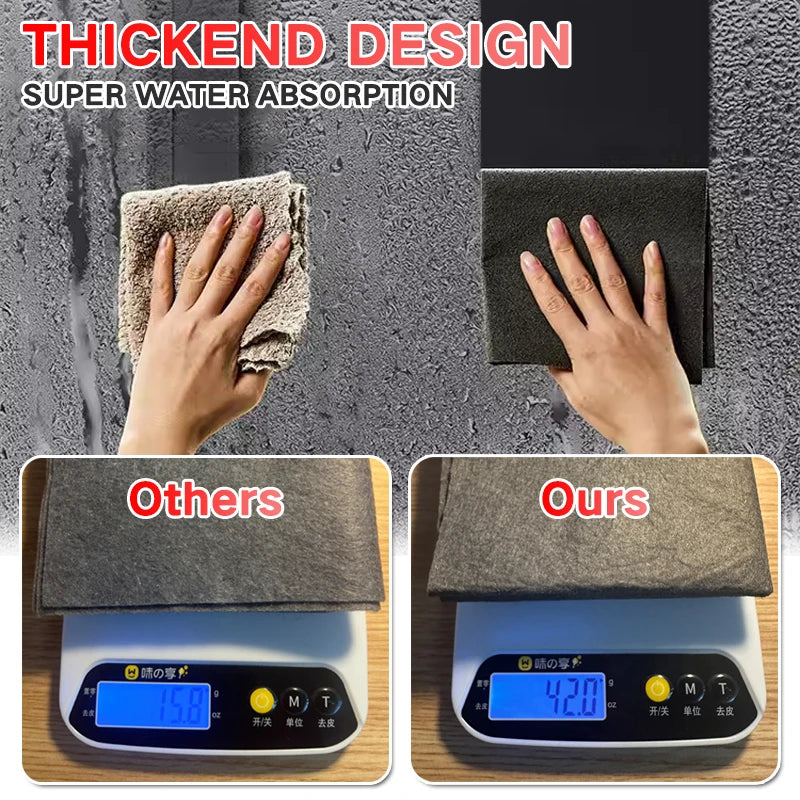 Comparison of thickend design cleaning pads showing superior water absorption for streak-free shine