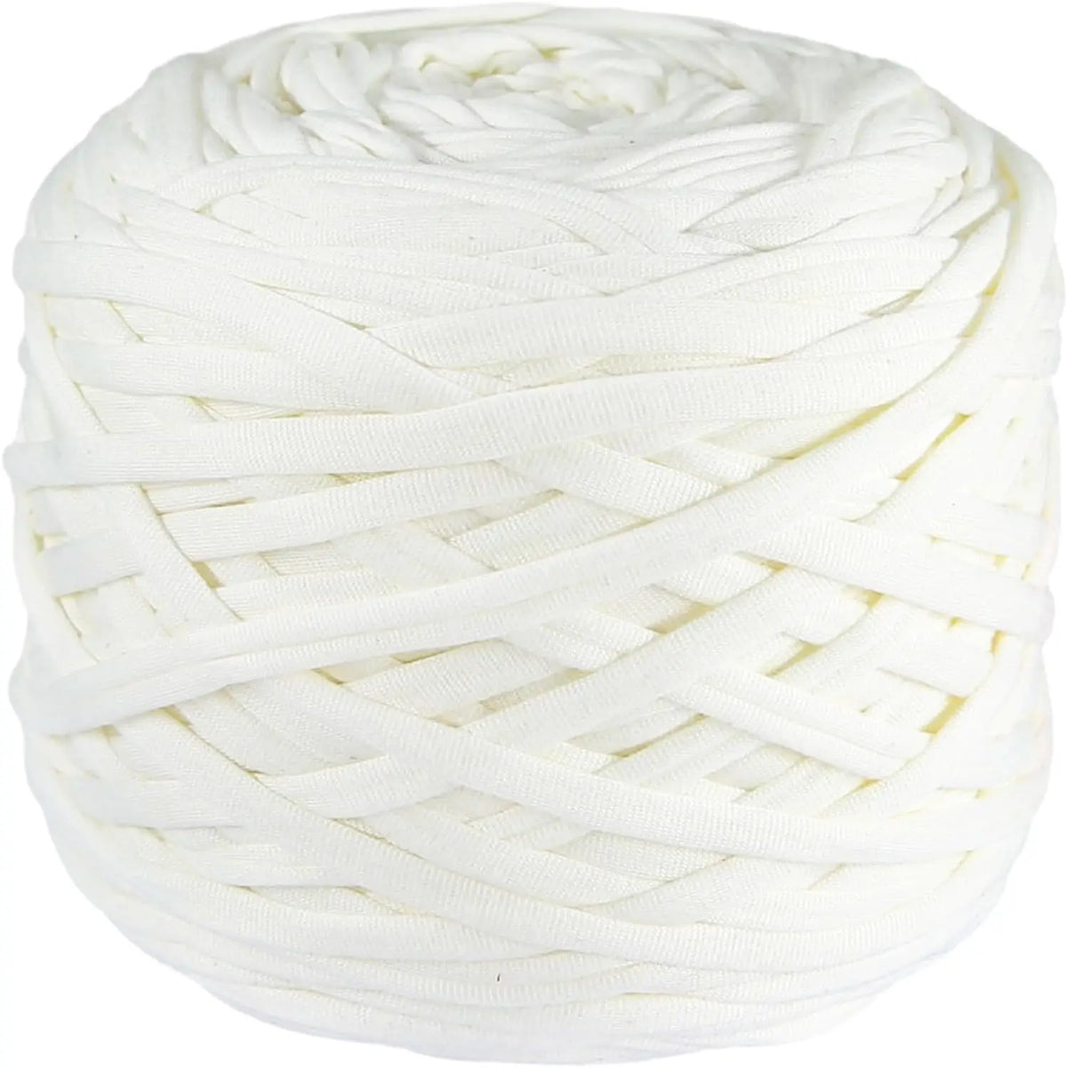 Eine Kugel dicker weißer Polyester-Strang, aufgewickelt und bereit zum Stricken.