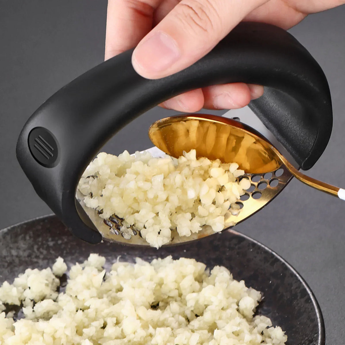 Stainless Steel Garlic Press with Ergonomic Handle