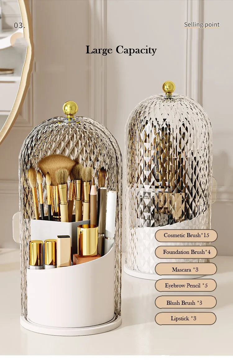 Organizador de brochas de maquillaje esférico y transparente con tapa, que contiene diversos pinceles y lápicescosméticos.