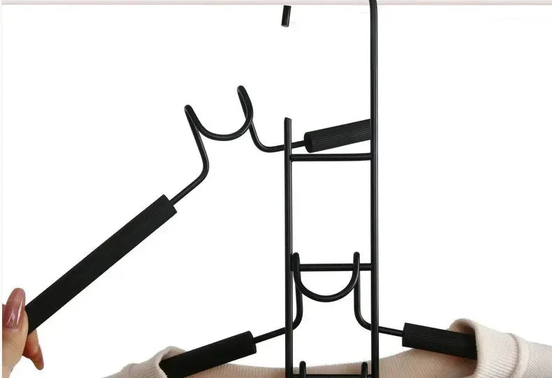 Space-Saving Layered Hangers with Non-Slip Coating
