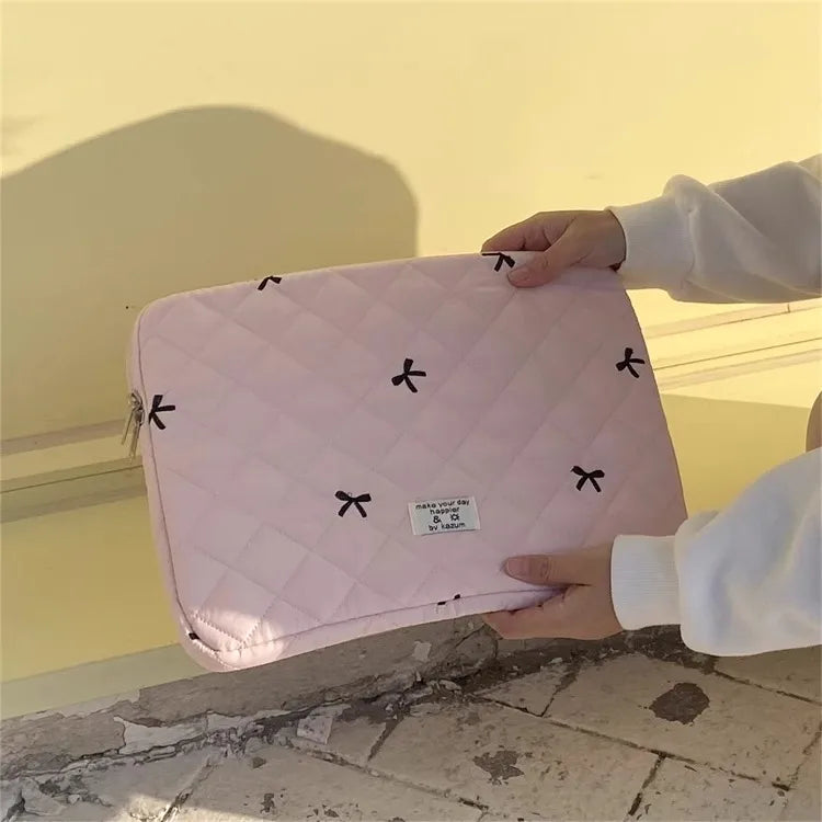 Protective Laptop Sleeve with Floral Print