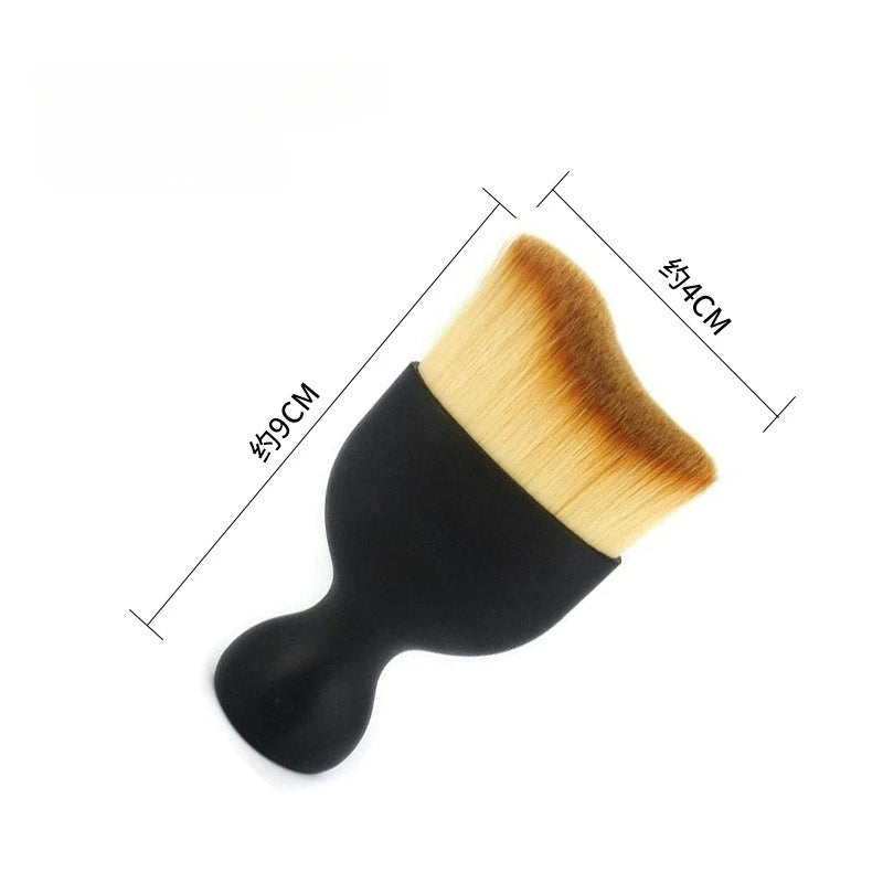 A black detailing brush with soft blonde bristles, showing its size measurements.