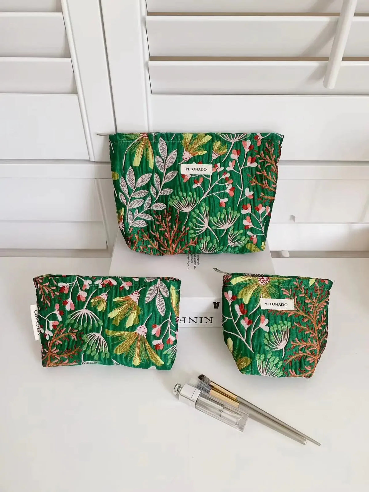 Vintage Floral Cosmetic Bag - Portable Makeup & Toiletry Organizer