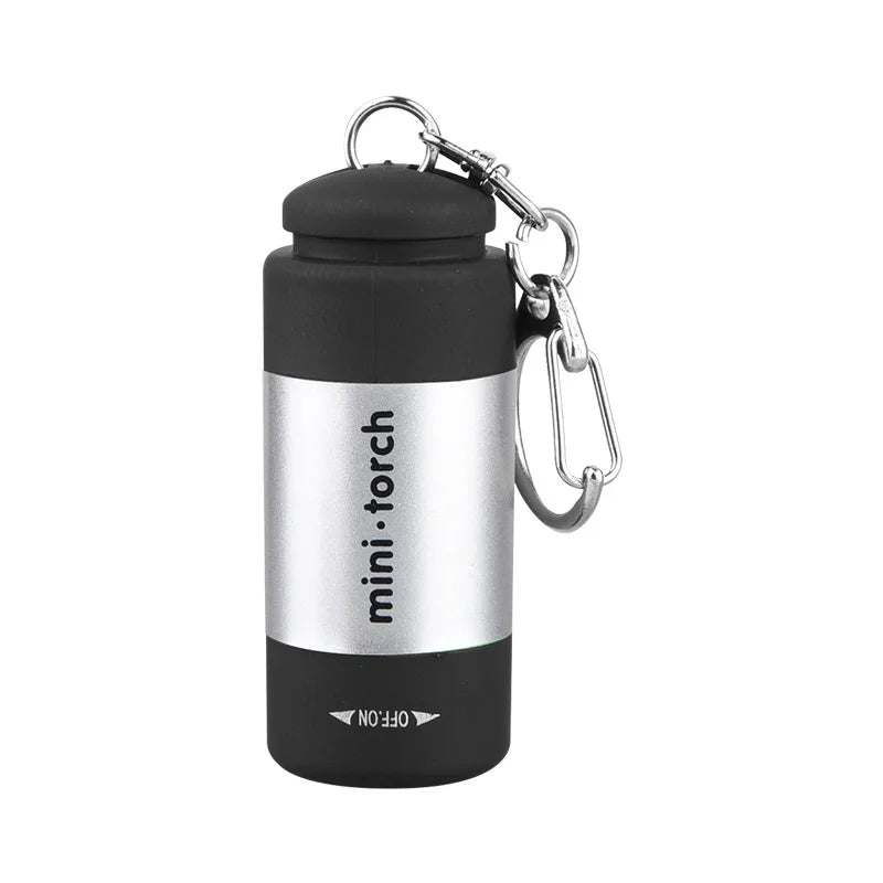 Mini lampe de poche USB rechargeable sur porte-clés