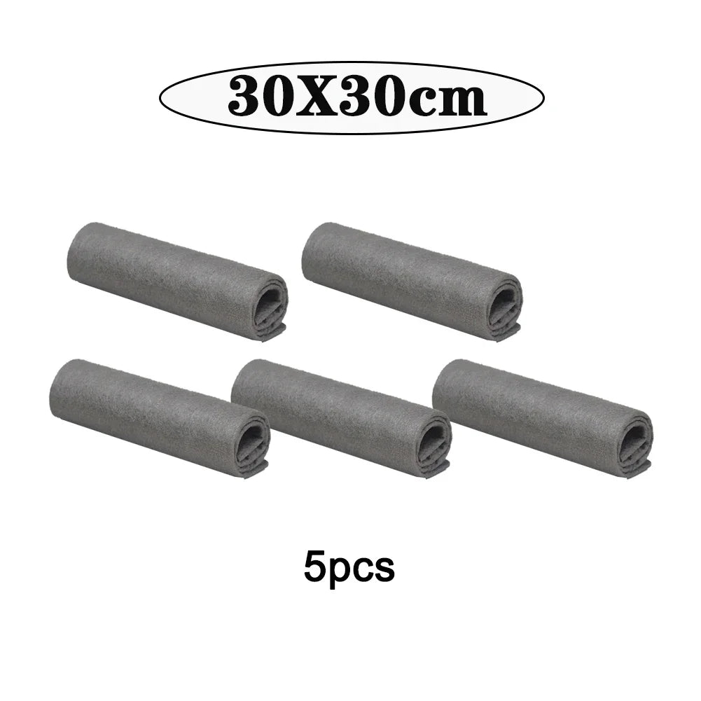 Five rolls of gray microfiber glass cleaning cloths, each measuring 30x30cm.