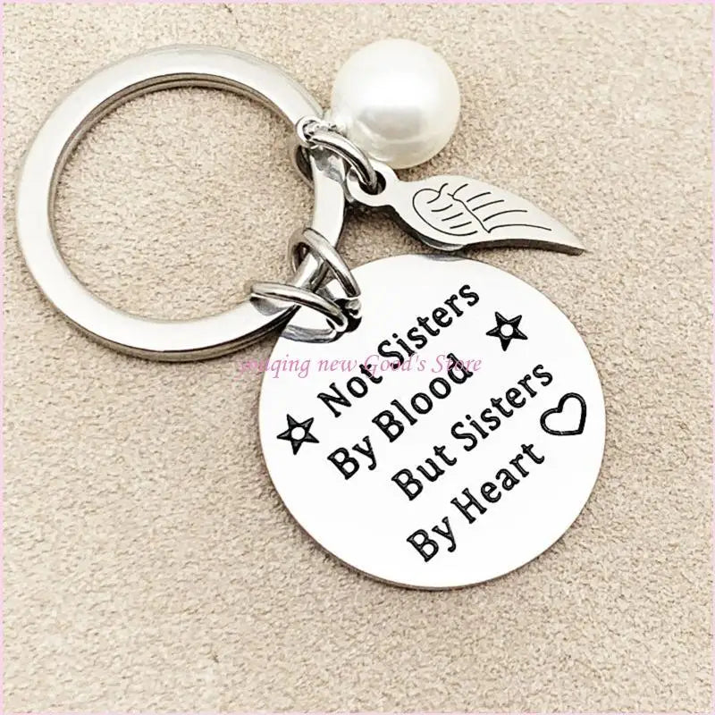 Porte-clés Sœur avec Perle et Pendentif Ailes