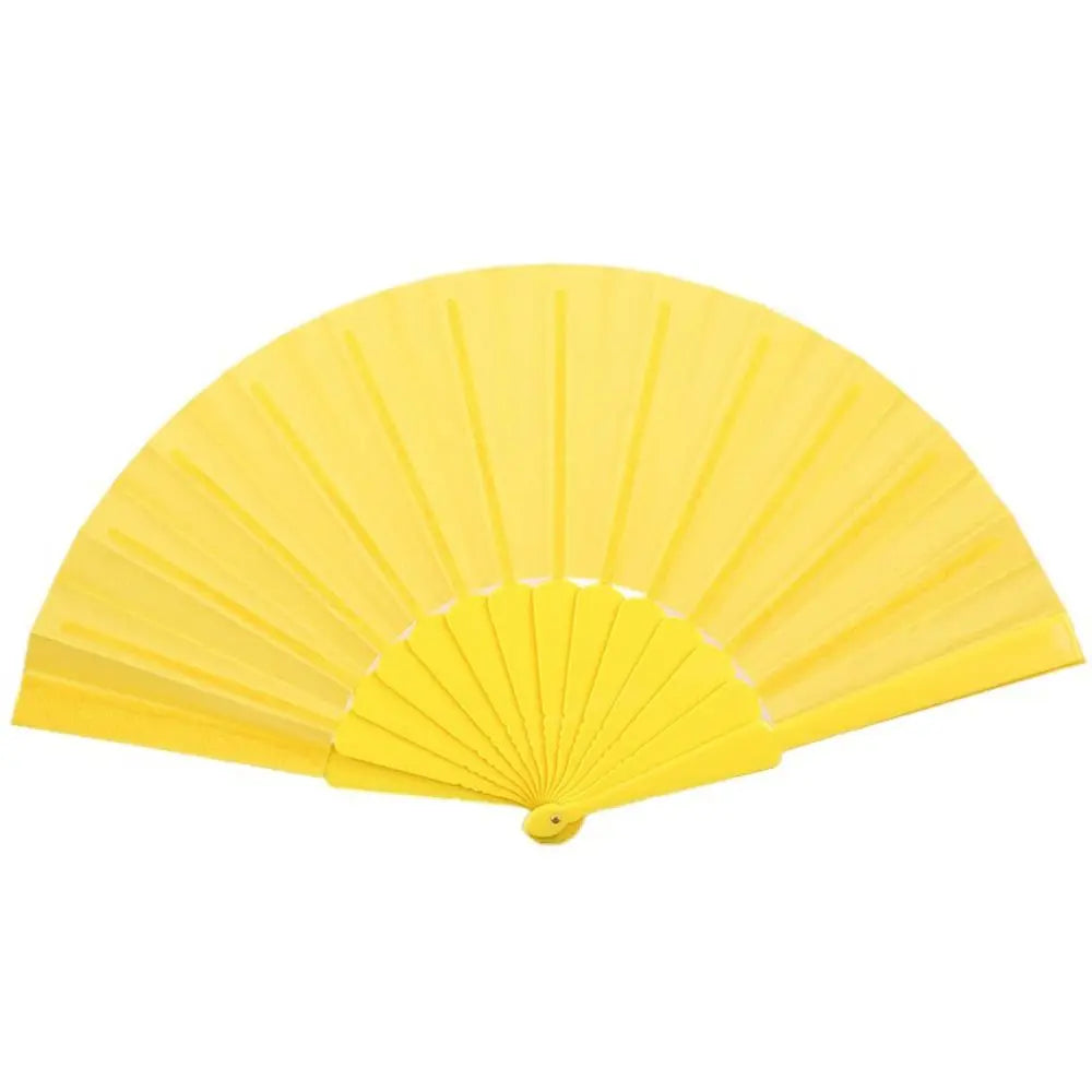 Helles gelbes faltbares Handtuchventilator mit gefalteten Papierblättern.