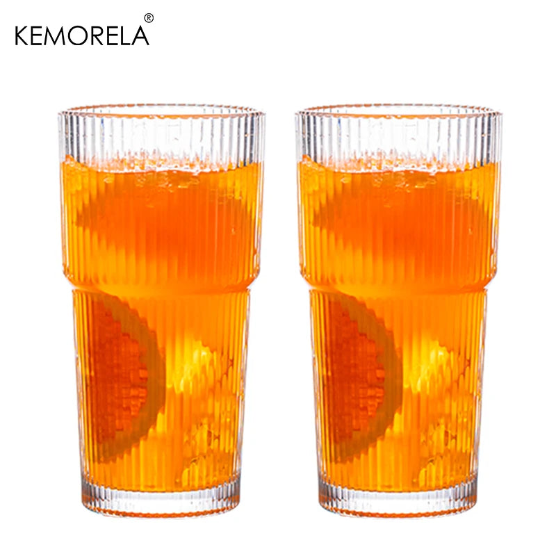 Tumbler en verre rayé de 600 ml avec couvercle