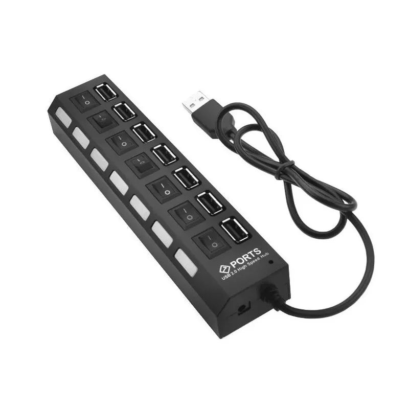Schwarzer 7-Port-USB-Splitter-Hub mit Ein-/Ausschaltern und Kabel.