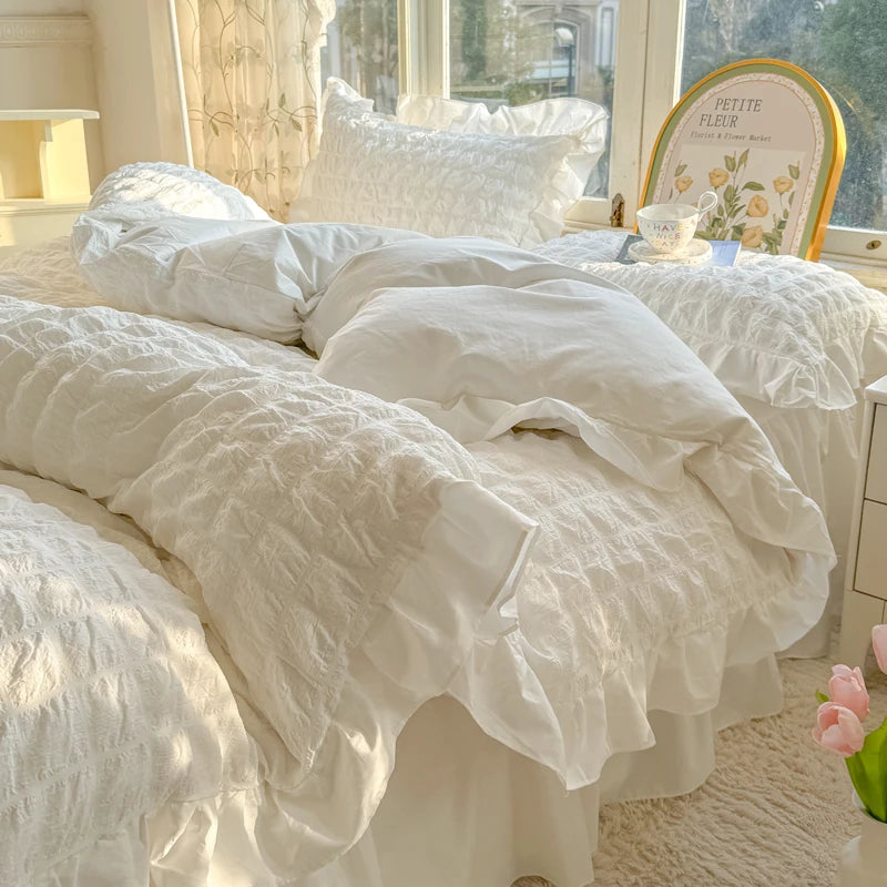 Seersucker Duvet Cover Set with Lace Trim