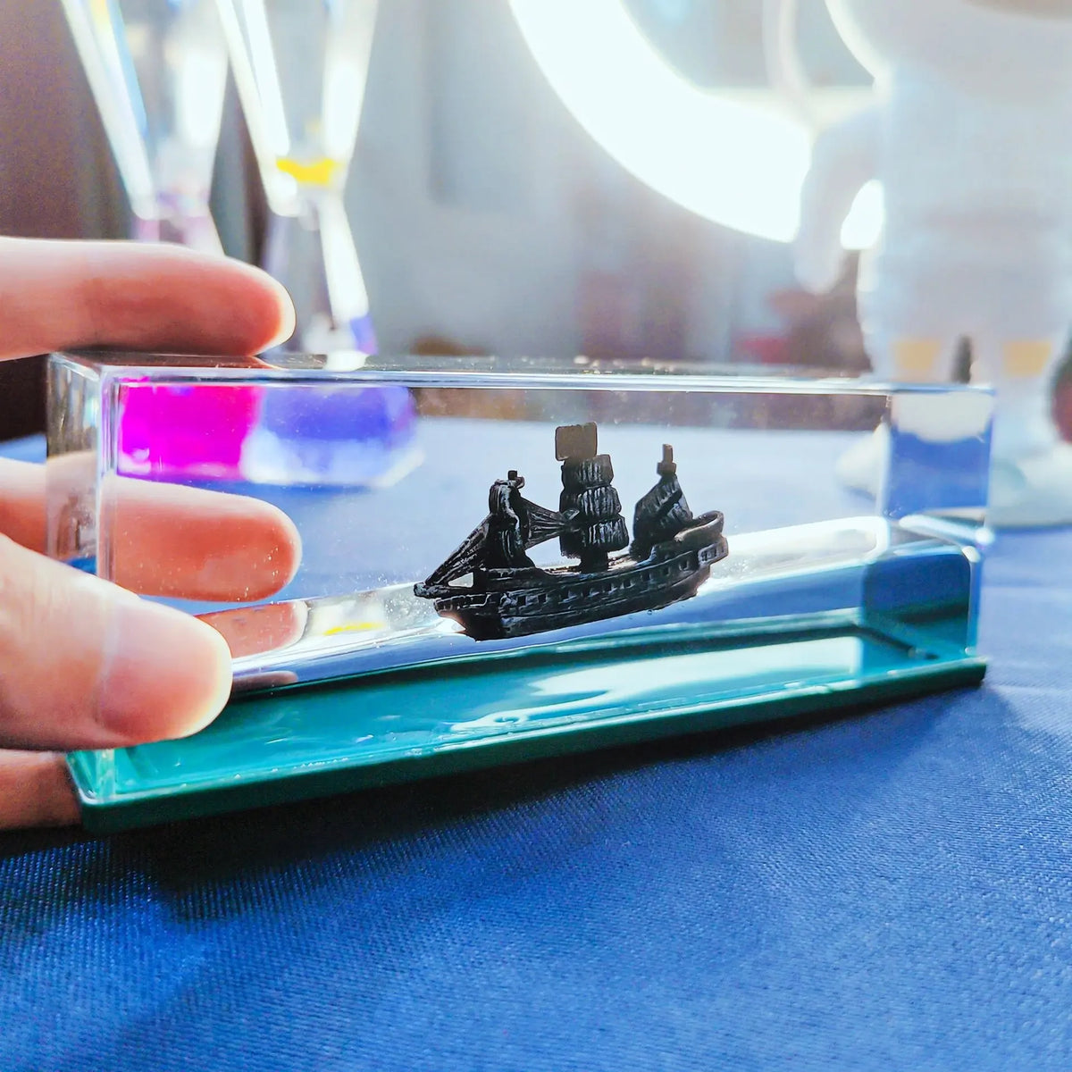 Black Pearl Pirate Ship Fluid Hourglass Decoration
