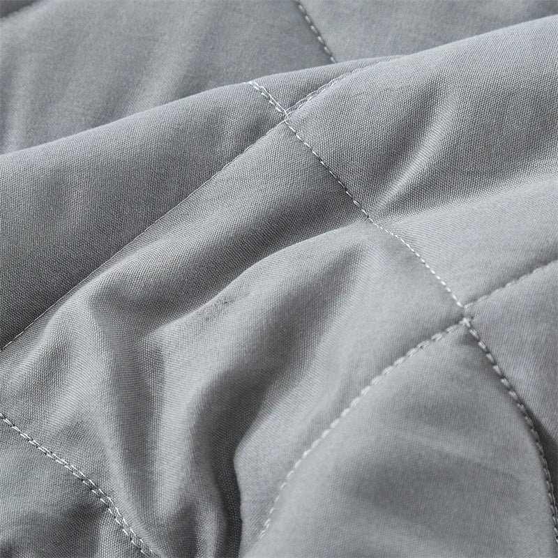 Lightweight Quilted Bedspread Set with Cloud Pattern