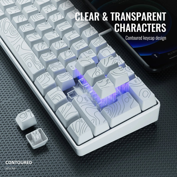 Gros plan d'un clavier mécanique blanc et contourné avec des caractères clairs et transparents et un rétroéclairage bleu.