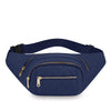 Sac banane en nylon matelassé bleu marine avec fermetures éclair dorées, vue de face.