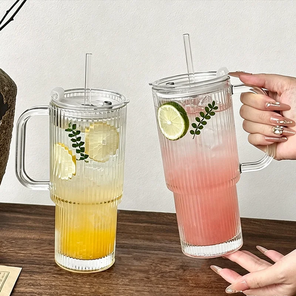 600ml Ribbed Glass Cup with Handle, Lid and Straw – Transparent