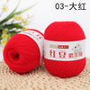A pair of bright red yarn skeins labeled 03-大红, ready for knitting or crochet.