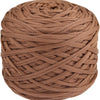 Eine Kugel dicker brauner Polyester-Strickfaden, fest aufgewickelt.