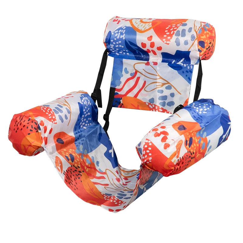 Aufblasbare Wasser-Hängematte mit farbigem Blumen- und abstraktem Muster in Orange, Blau und Weiß.