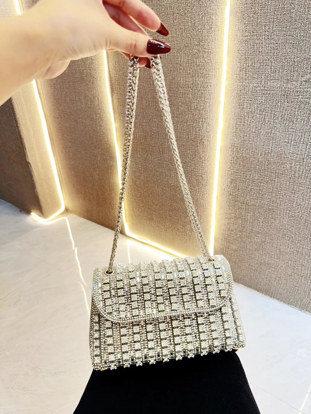 Crystal-Embellished Evening Clutch Bag with Chain Strap