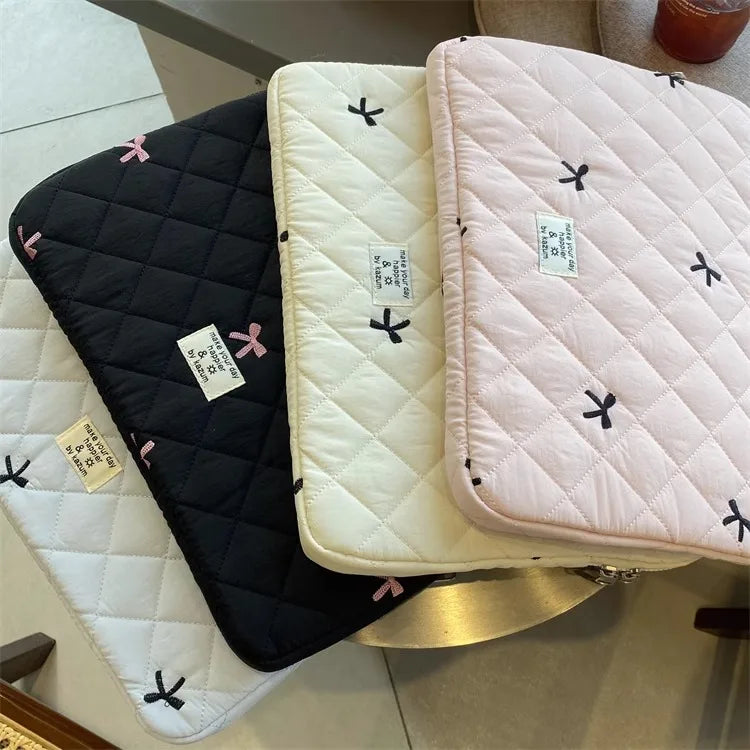 Protective Laptop Sleeve with Floral Print