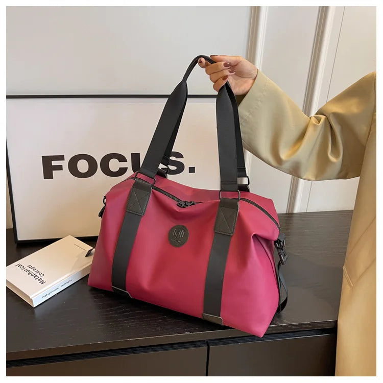 Versatile Large-Capacity Travel Duffel Bag with Water-Resistant Oxford Fabric
