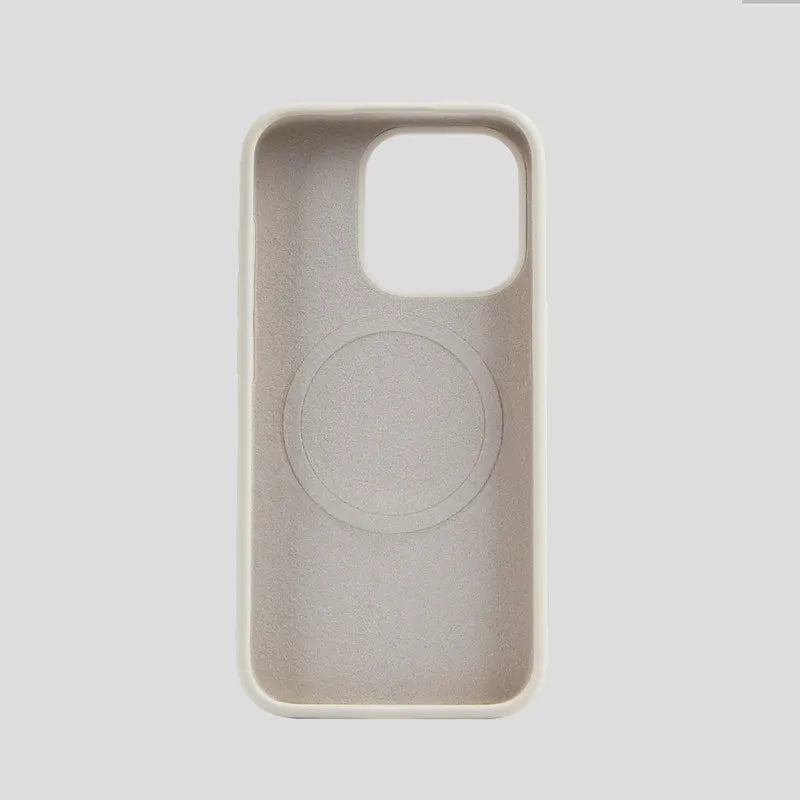 Coque en silicone liquide compatible MagSafe