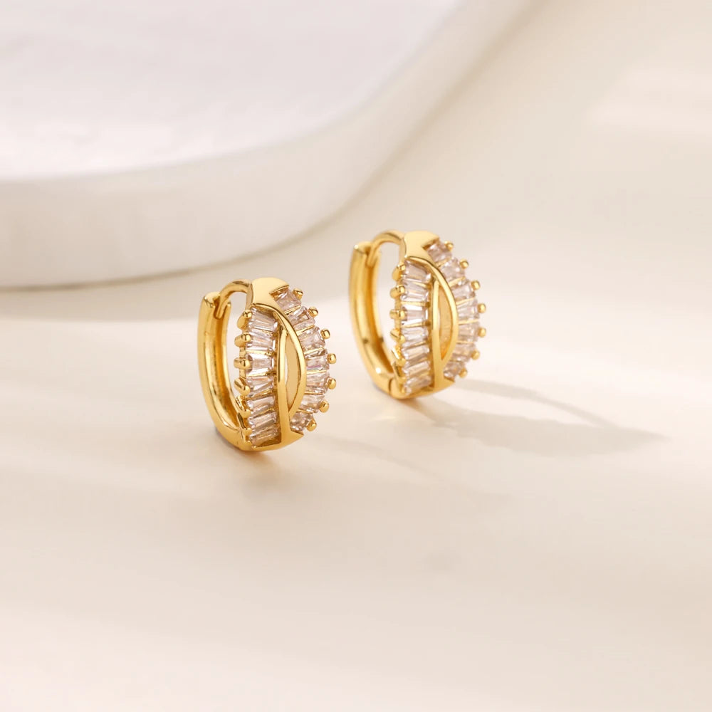 Boucles d'oreilles créoles en zircon cubique ton or