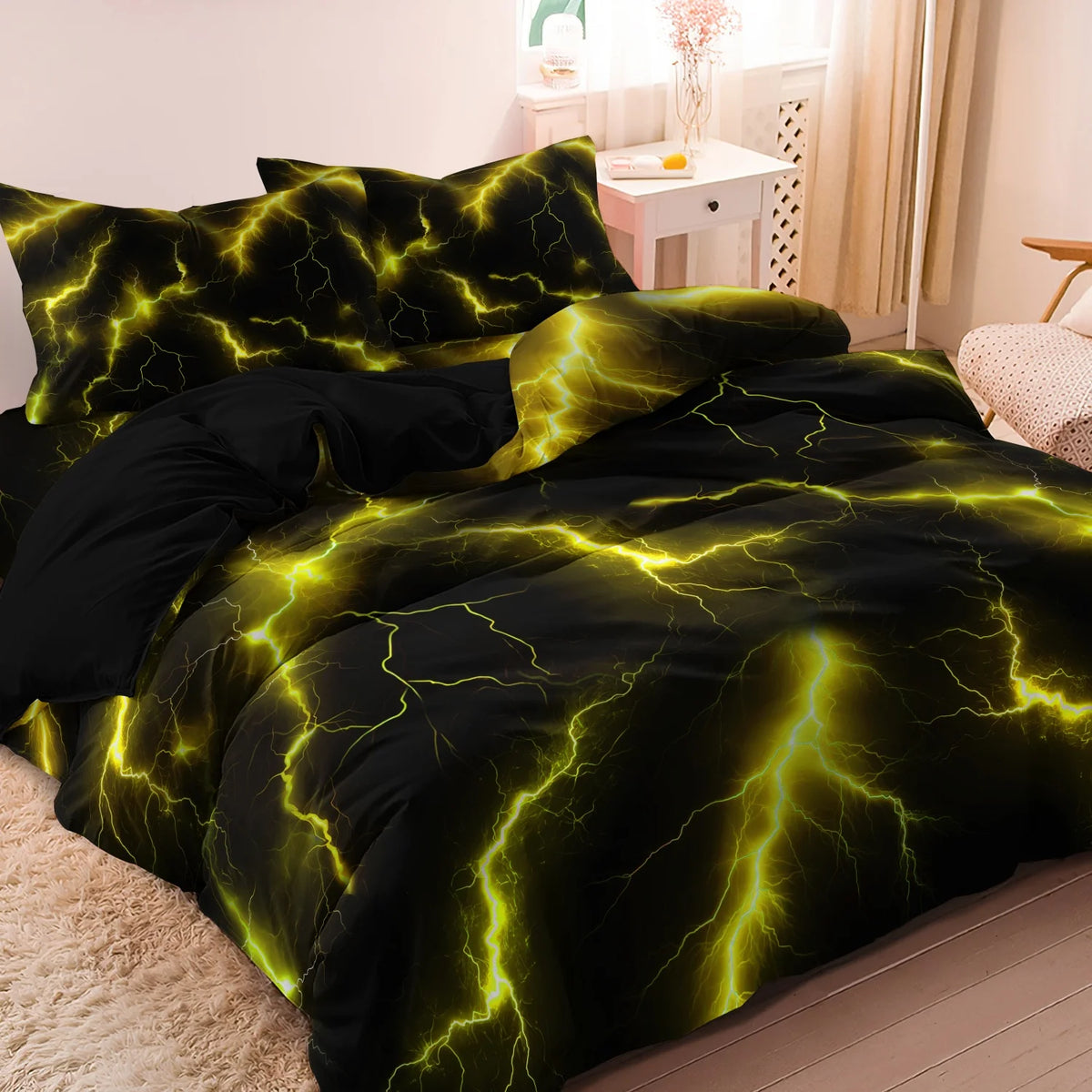 Lightning Storm Print Duvet Cover Set – Soft, Breathable Bedding for All Seasons