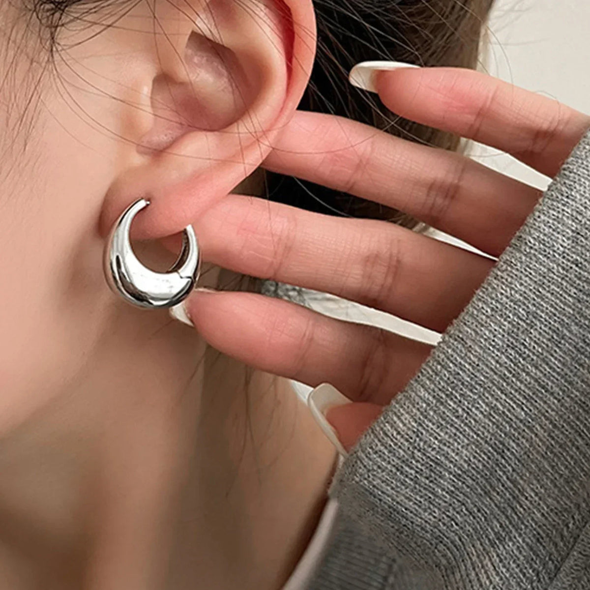 Boucles d'oreilles en anneaux dorés vintage et épais pour femmes