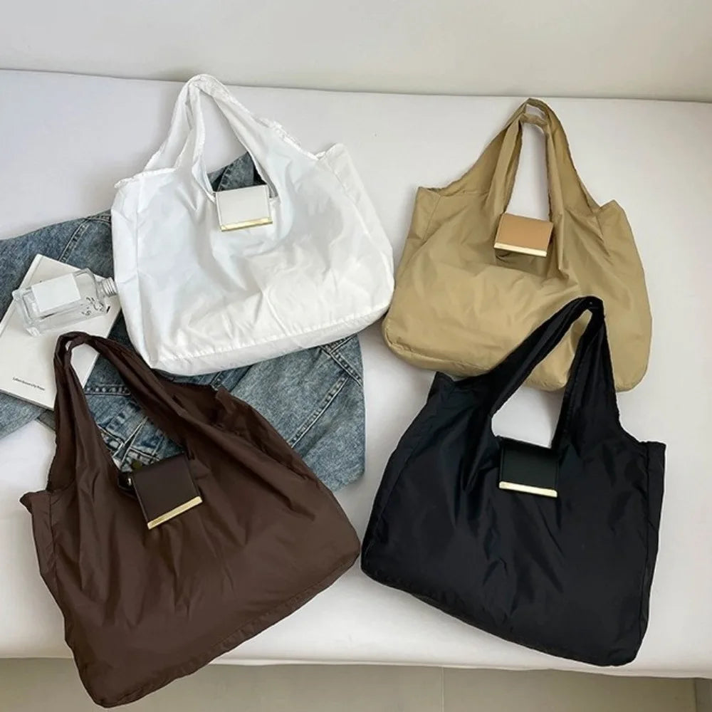 Wiederverwendbare faltbare Schlüsselanhänger-Tasche