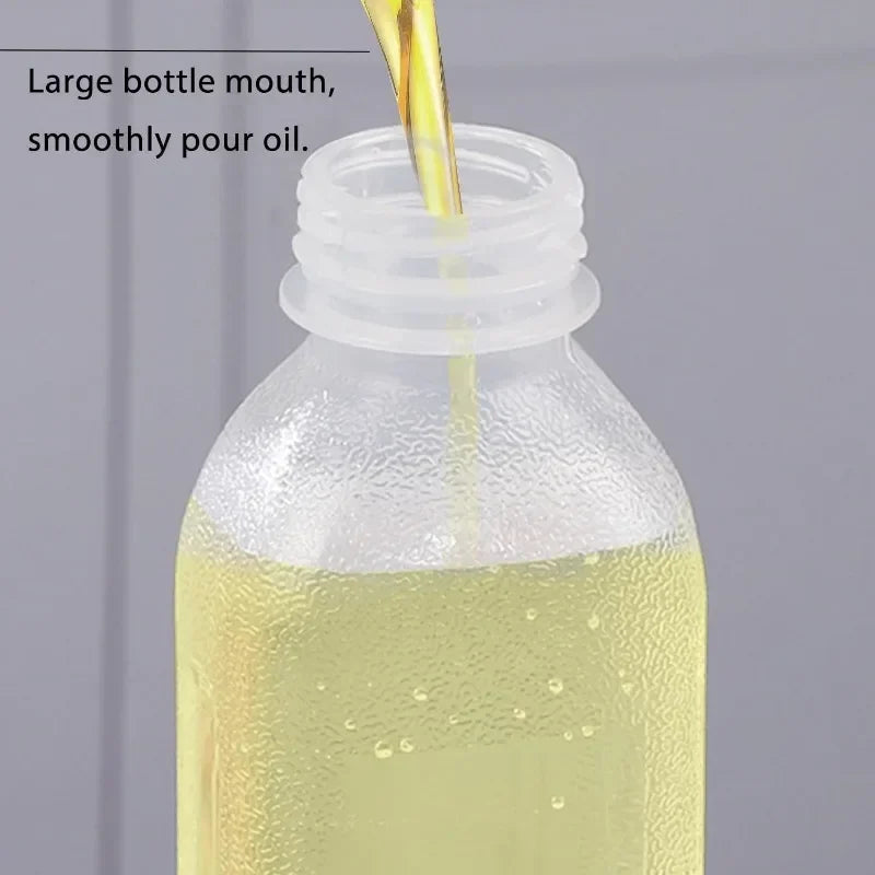 Plastic Squeeze Bottle for Oil, Salad Dressing & BBQ Sauce