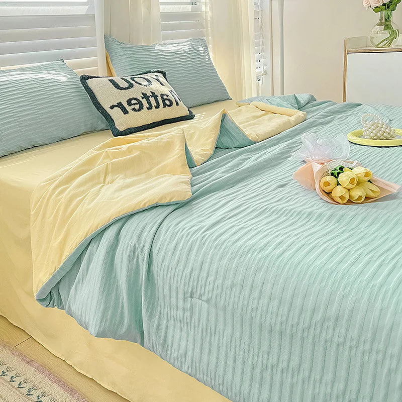 Lightweight Washed Cotton Quilt Set – Breathable Summer Bedding with Printed Pattern