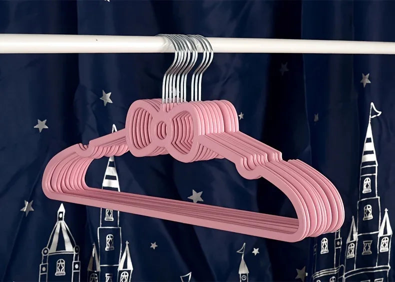 Non-Slip Butterfly Hangers for Wardrobe Organization