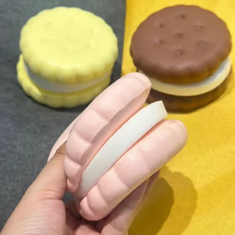 Langsam aufsteigender Kuchen-Squishy zur Stressreduzierung
